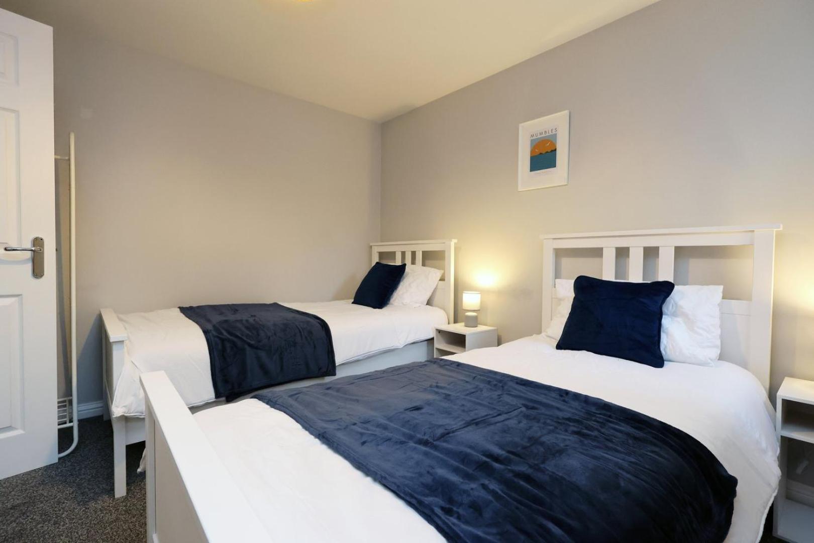 Relaxing 2-Bed Coastal Escape In Port Talbotアパートメント エクステリア 写真